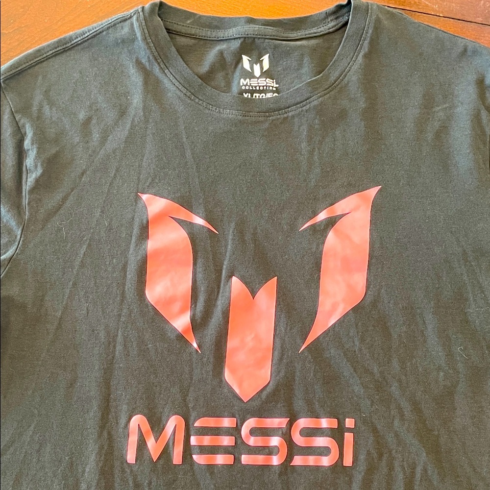 Messi Collection Black Short Sleeve T-Shirt with Pink Logo. 100% Cotton. Used.
